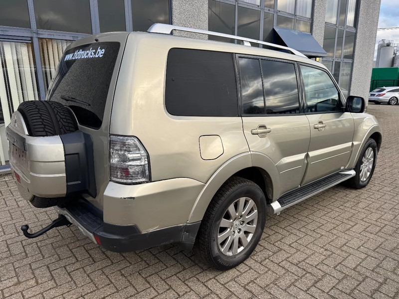 Mitsubishi Pajero **3200TD-AUTOMAAT-AC-TOPSHAPE-LICHTE VRACHT** - Van pengiriman: gambar 4 Mitsubishi Pajero **3200TD-AUTOMAAT-AC-TOPSHAPE-LICHTE VRACHT** - Van pengiriman: gambar 4