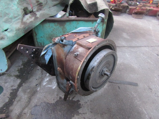 AUGO GEARBOX MODEL SP600E-Y SERIAL NO 154873 EX SHMIDT SNOW BLOWER - Gearbox untuk Peralatan konstruksi: gambar 3 AUGO GEARBOX MODEL SP600E-Y SERIAL NO 154873 EX SHMIDT SNOW BLOWER - Gearbox untuk Peralatan konstruksi: gambar 3