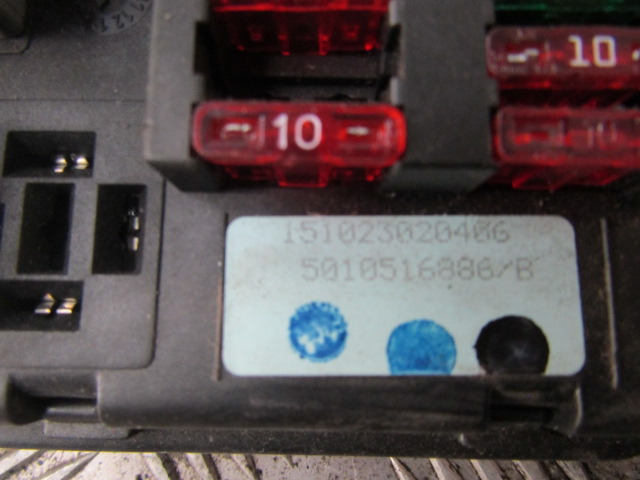 DAF CF65 FUSEBOARD 151023 020406 - Sistem listrik untuk Truk: gambar 2 DAF CF65 FUSEBOARD 151023 020406 - Sistem listrik untuk Truk: gambar 2