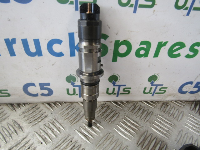 DAF LF 45 EURO 5 INJECTORS (4) COMPLETE WITH PENCILS AND CLAMPS - Sistem bahan bakar untuk Truk: gambar 2 DAF LF 45 EURO 5 INJECTORS (4) COMPLETE WITH PENCILS AND CLAMPS - Sistem bahan bakar untuk Truk: gambar 2