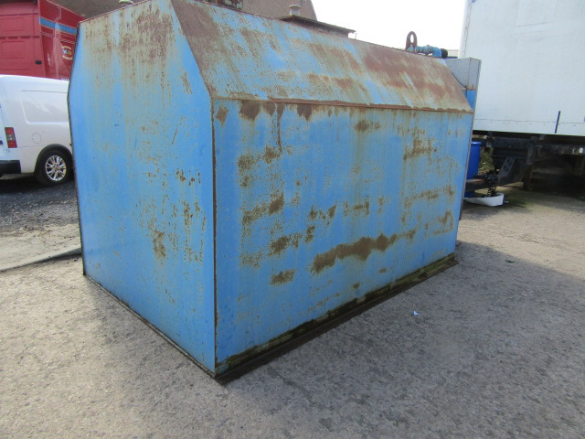 DIESEL FUEL TANK 10,500 LTR APPROX COMPLETE WITH DONKEY ENGINE, PUMPS AND HOSES, ALL IN WORKING ORDER (3.6 X 1.8 X 1.8M) - Tangki penyimpanan: gambar 2 DIESEL FUEL TANK 10,500 LTR APPROX COMPLETE WITH DONKEY ENGINE, PUMPS AND HOSES, ALL IN WORKING ORDER (3.6 X 1.8 X 1.8M) - Tangki penyimpanan: gambar 2