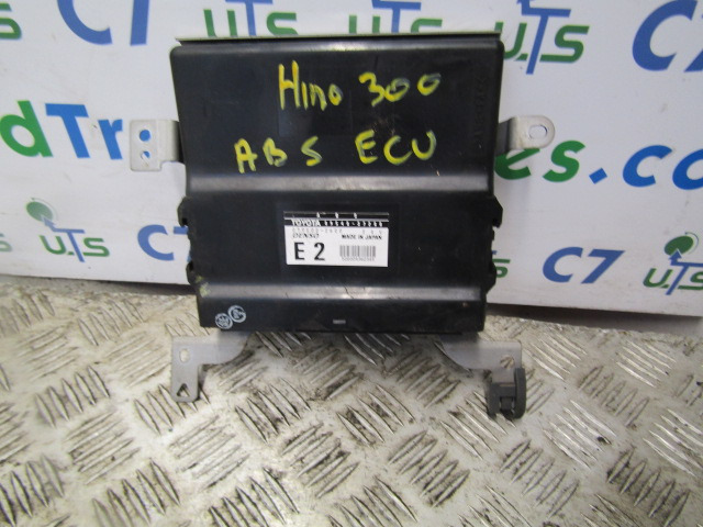HINO 300 SERIES ABS ECU ‘DENSO’ P/NO 079500-2600 / 89540-37280 - ECU untuk Truk: gambar 1 HINO 300 SERIES ABS ECU ‘DENSO’ P/NO 079500-2600 / 89540-37280 - ECU untuk Truk: gambar 1