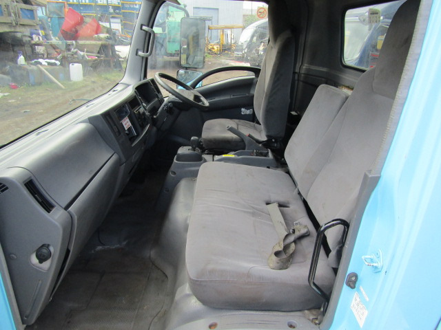 ISUZU N75 CAB (2012) - Kabin untuk Truk: gambar 3 ISUZU N75 CAB (2012) - Kabin untuk Truk: gambar 3