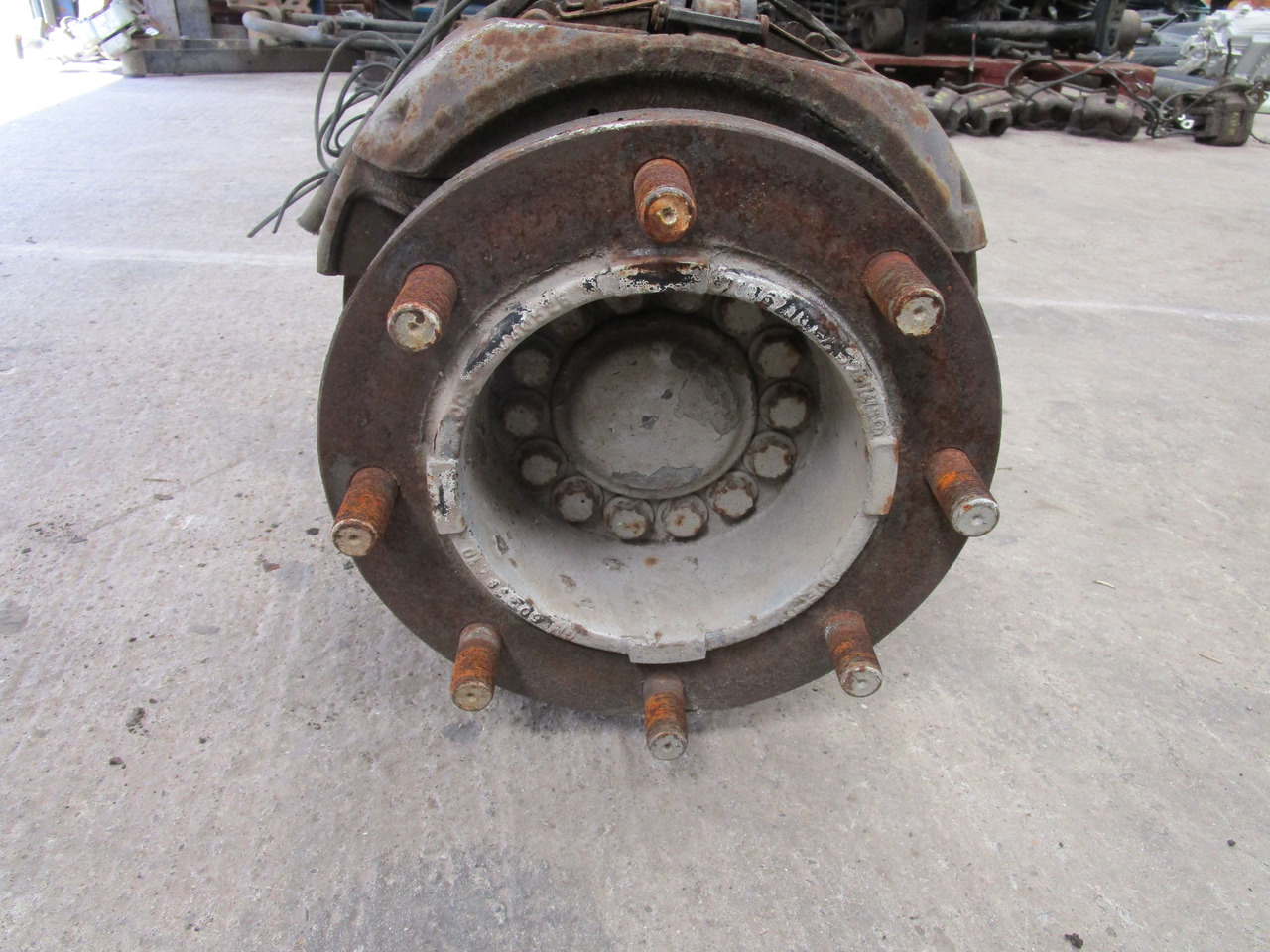 IVECO JOHNSON SWEEPER FRONT AXLE P/NO 7185472 - Poros dan bagian untuk Kendaraan Kota/ Khusus: gambar 2 IVECO JOHNSON SWEEPER FRONT AXLE P/NO 7185472 - Poros dan bagian untuk Kendaraan Kota/ Khusus: gambar 2