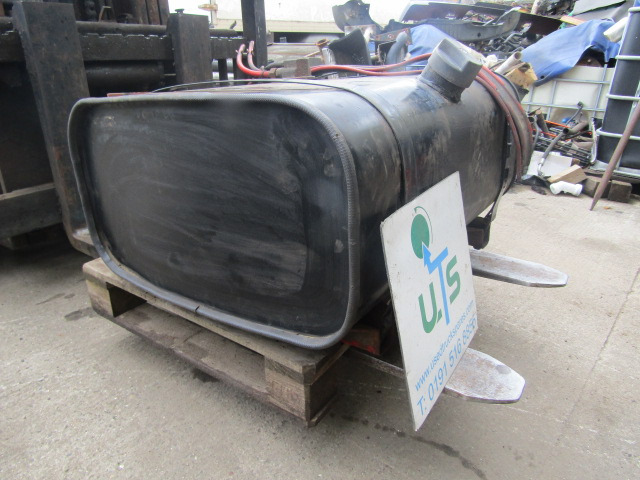 MAN 8163 (LE2000) FUEL TANK COMPLETE - Tangki bahan bakar untuk Truk: gambar 2 MAN 8163 (LE2000) FUEL TANK COMPLETE - Tangki bahan bakar untuk Truk: gambar 2