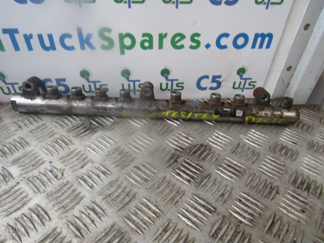 MAN D2066 TGX/TGS FUEL RAIL P/NO 0445226078 - Suku Cadang Mesin untuk Truk: gambar 1 MAN D2066 TGX/TGS FUEL RAIL P/NO 0445226078 - Suku Cadang Mesin untuk Truk: gambar 1