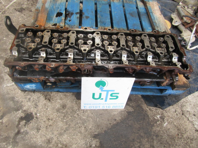 MAN TGS / TGX D2066 CYLINDER HEAD COMPLETE WITH VALVES - Suku Cadang Mesin untuk Truk: gambar 2 MAN TGS / TGX D2066 CYLINDER HEAD COMPLETE WITH VALVES - Suku Cadang Mesin untuk Truk: gambar 2
