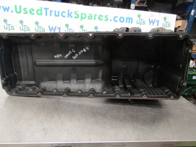 MERCEDES ACTROS MP4 OM471-6 ENGINE OIL SUMP P/NO A4710106113 - Suku Cadang Mesin untuk Truk: gambar 2 MERCEDES ACTROS MP4 OM471-6 ENGINE OIL SUMP P/NO A4710106113 - Suku Cadang Mesin untuk Truk: gambar 2