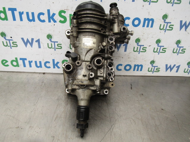MERCEDES ACTROS MP4 OM471-6 OIL COOLER AND HOUSING P/NO A4710908552/001 - Suku Cadang Mesin untuk Truk: gambar 1 MERCEDES ACTROS MP4 OM471-6 OIL COOLER AND HOUSING P/NO A4710908552/001 - Suku Cadang Mesin untuk Truk: gambar 1