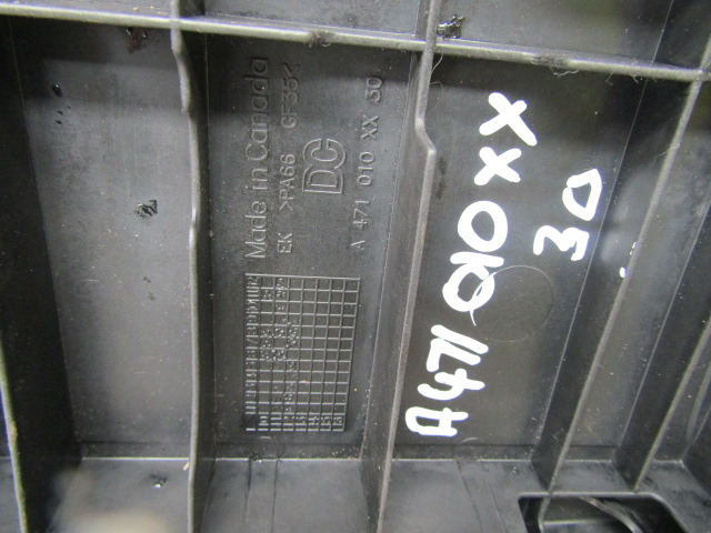 MERCEDES ACTROS MP4 OM471-6 ROCKER COVER P/NO A471010XX30 - Suku Cadang Mesin untuk Truk: gambar 3 MERCEDES ACTROS MP4 OM471-6 ROCKER COVER P/NO A471010XX30 - Suku Cadang Mesin untuk Truk: gambar 3