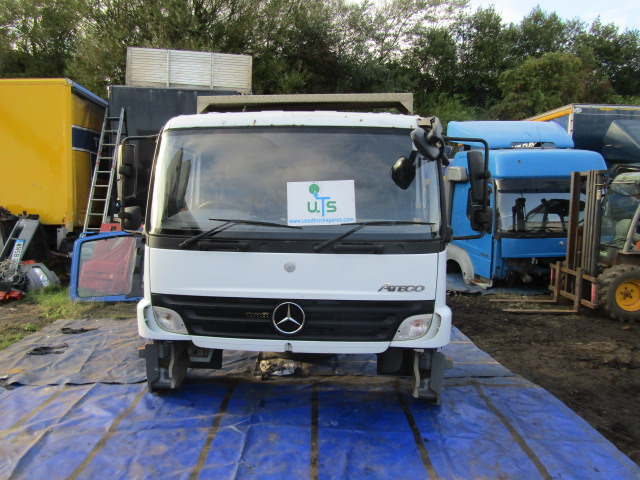 MERCEDES ATEGO 13TON CAB EX 2011 - Kabin untuk Truk: gambar 1 MERCEDES ATEGO 13TON CAB EX 2011 - Kabin untuk Truk: gambar 1