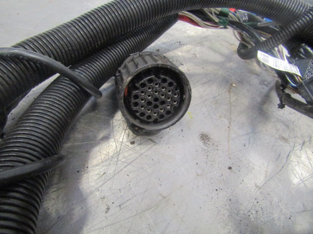 MERCEDES AXOR 1829 MANUAL GEARBOX WIRING HARNESS P/NO 003929484 - Sistem listrik untuk Truk: gambar 3 MERCEDES AXOR 1829 MANUAL GEARBOX WIRING HARNESS P/NO 003929484 - Sistem listrik untuk Truk: gambar 3