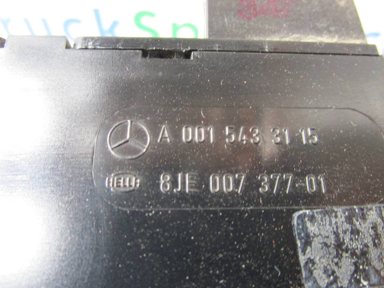 MERCEDES AXOR FUSE BOARD A0015433115 - Sistem listrik untuk Truk: gambar 2 MERCEDES AXOR FUSE BOARD A0015433115 - Sistem listrik untuk Truk: gambar 2