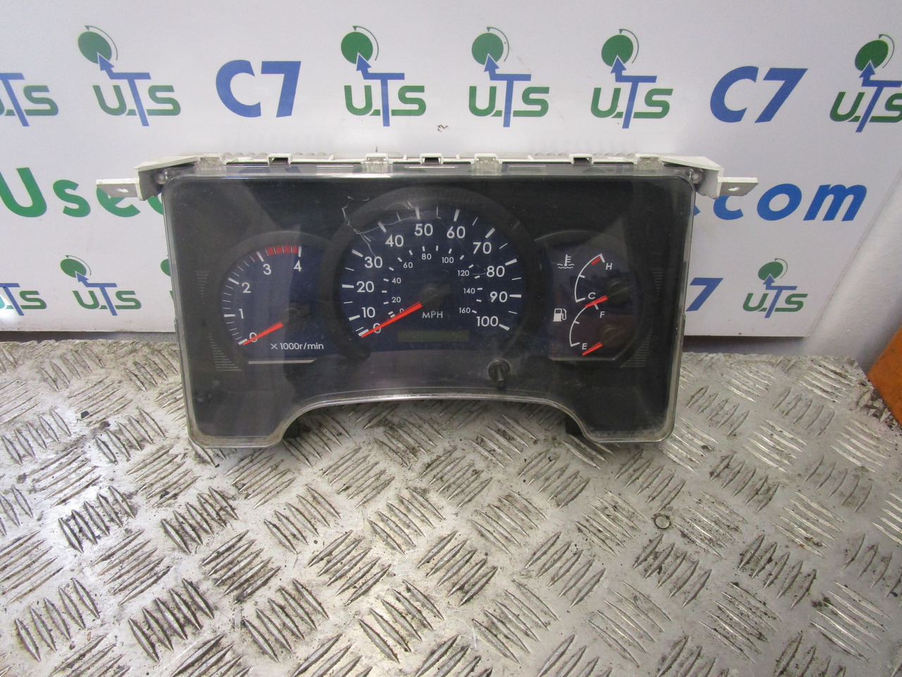 MITSUBISHI FUSO CLOCK CLUSTER P/NO MK542223 - Sistem listrik untuk Truk: gambar 1 MITSUBISHI FUSO CLOCK CLUSTER P/NO MK542223 - Sistem listrik untuk Truk: gambar 1