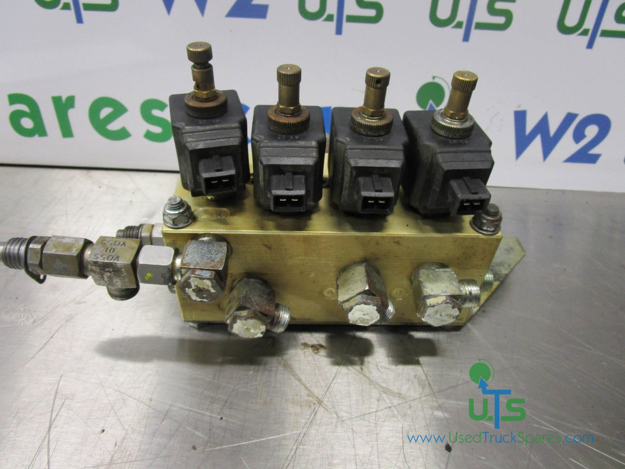 SCHMIDT SWINGO 200 SPEED VALVE P/NO DXP17215-04K - Katup rem untuk Kendaraan Kota/ Khusus: gambar 1 SCHMIDT SWINGO 200 SPEED VALVE P/NO DXP17215-04K - Katup rem untuk Kendaraan Kota/ Khusus: gambar 1