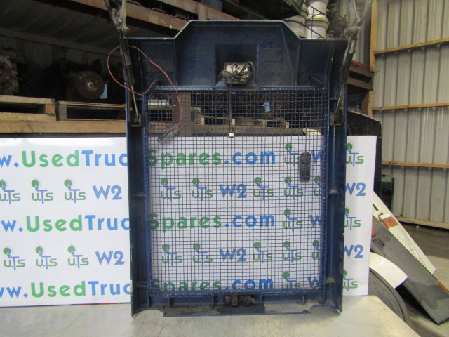 SCHMIDT SWINGO 2015 EURO 6 RADIATOR GRILL COMPLETE WITH STAYS - Kabin dan interior untuk Truk: gambar 2 SCHMIDT SWINGO 2015 EURO 6 RADIATOR GRILL COMPLETE WITH STAYS - Kabin dan interior untuk Truk: gambar 2