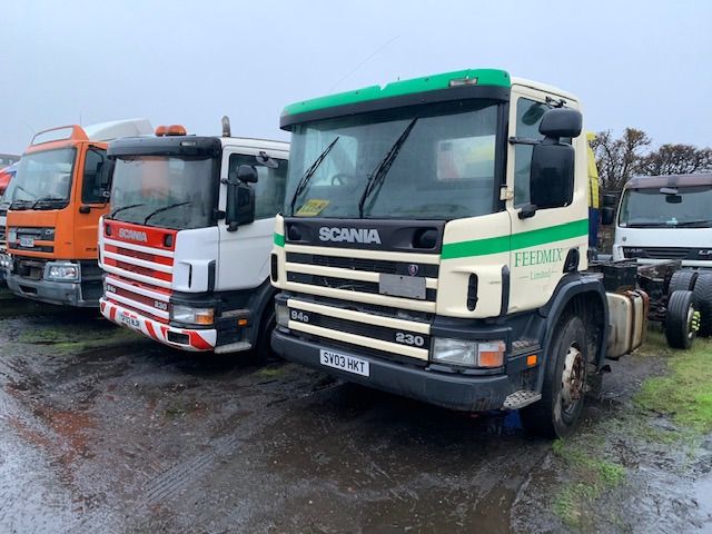 SCANIA P94 230 2003 BREAKING - Tractor head: gambar 1 SCANIA P94 230 2003 BREAKING - Tractor head: gambar 1