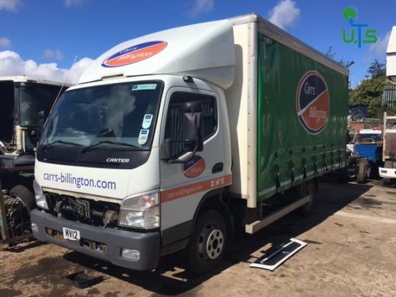 MITSUBISHI CANTER / FUSO 7C18 2012 BREAKING - Truk: gambar 2 MITSUBISHI CANTER / FUSO 7C18 2012 BREAKING - Truk: gambar 2