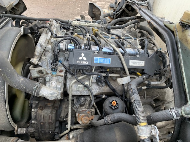 MITSUBISHI FUSO 7.5T 2012 BREAKING FOR SPARES - Truk: gambar 3 MITSUBISHI FUSO 7.5T 2012 BREAKING FOR SPARES - Truk: gambar 3
