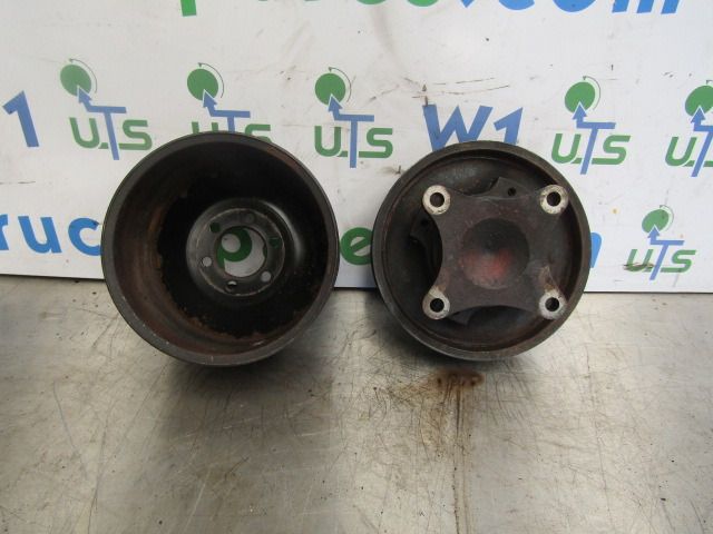 VOLVO FH D12D FAN BELT PULLYS - Suku Cadang Mesin untuk Truk: gambar 2 VOLVO FH D12D FAN BELT PULLYS - Suku Cadang Mesin untuk Truk: gambar 2