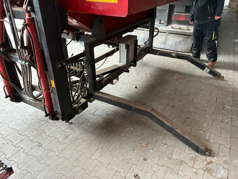 Case 7088 Axial-Flow - Pemanen gabungan: gambar 5 Case 7088 Axial-Flow - Pemanen gabungan: gambar 5