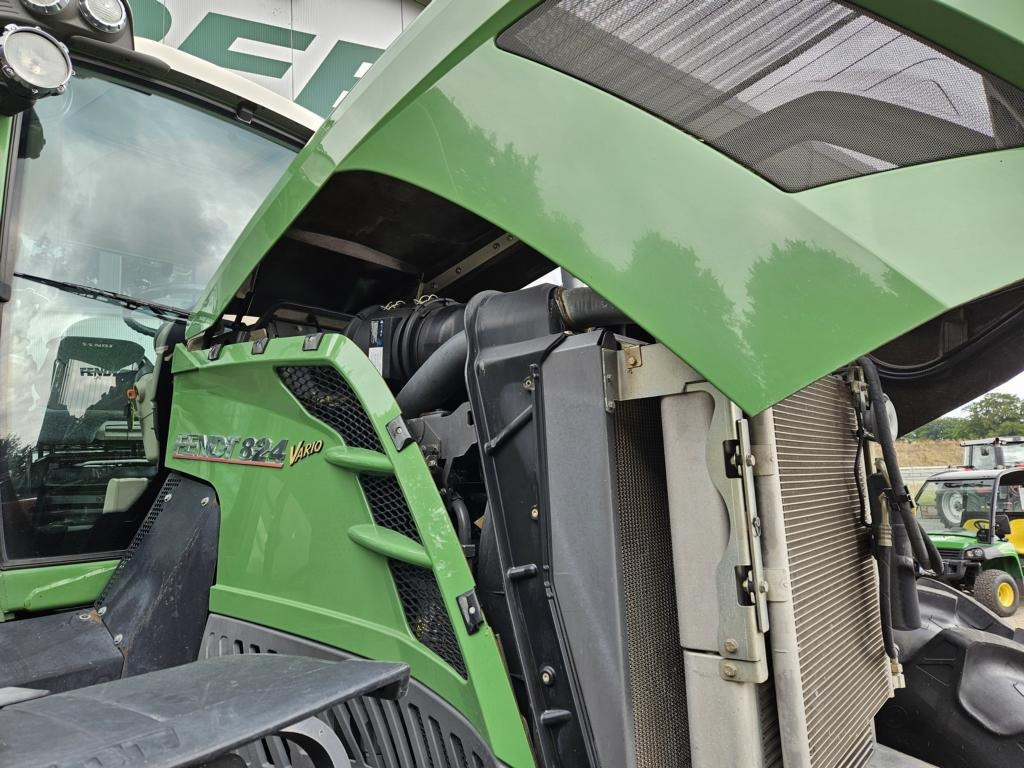Fendt 824 Vario ProfiPlus - Traktor: gambar 2 Fendt 824 Vario ProfiPlus - Traktor: gambar 2