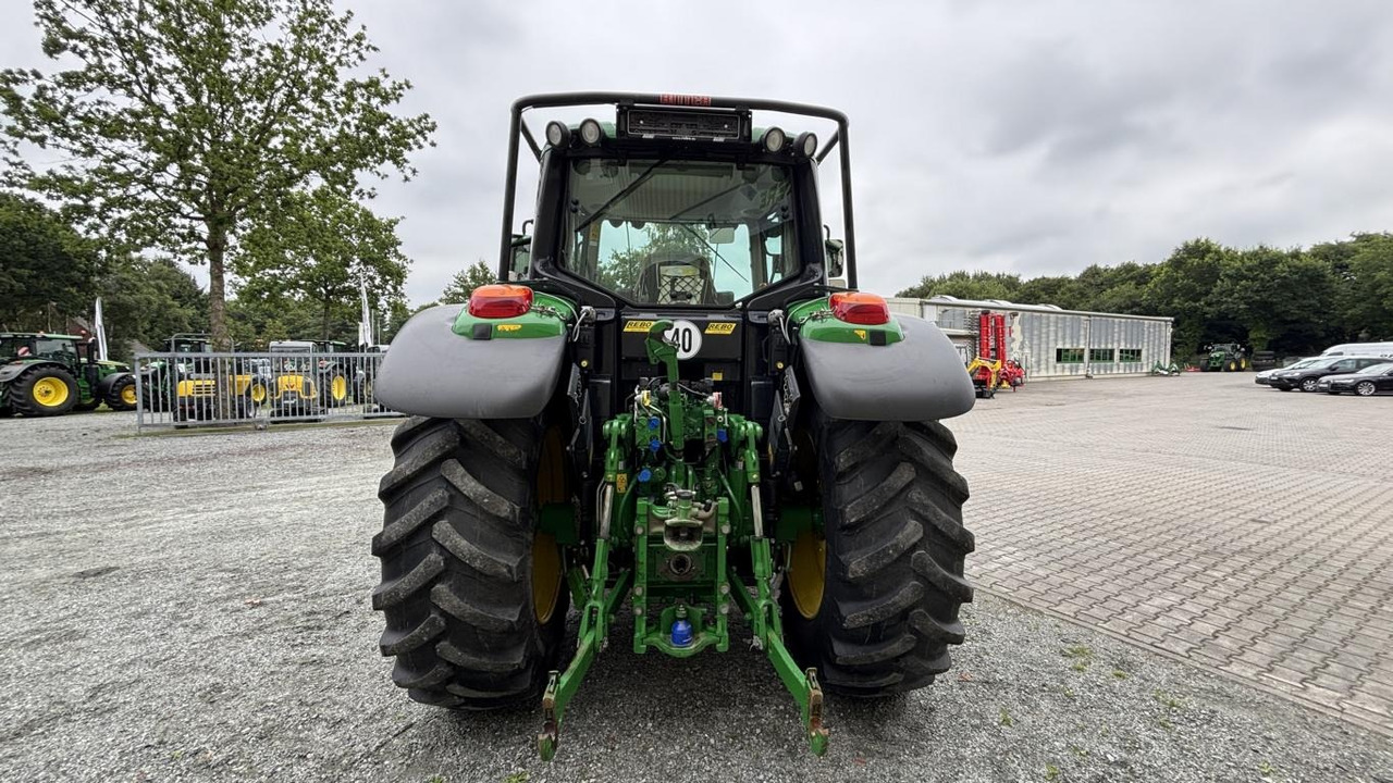 Traktor kota John Deere 6120M: gambar 48