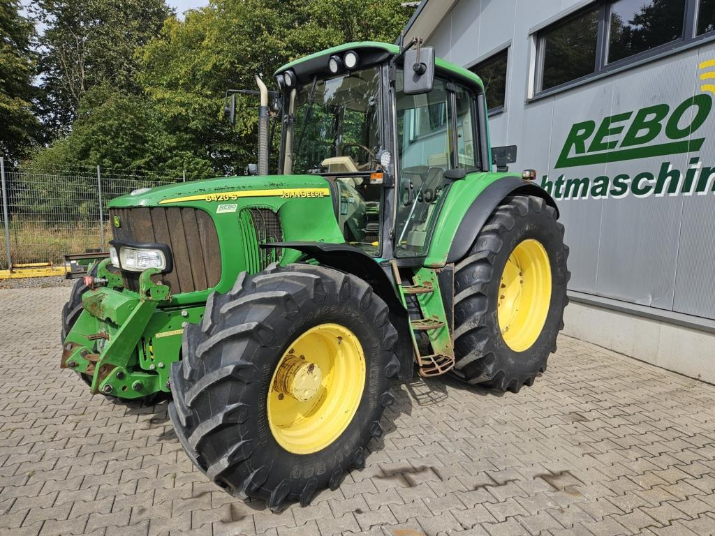 John Deere 6420S PREMIUM - Traktor: gambar 1 John Deere 6420S PREMIUM - Traktor: gambar 1