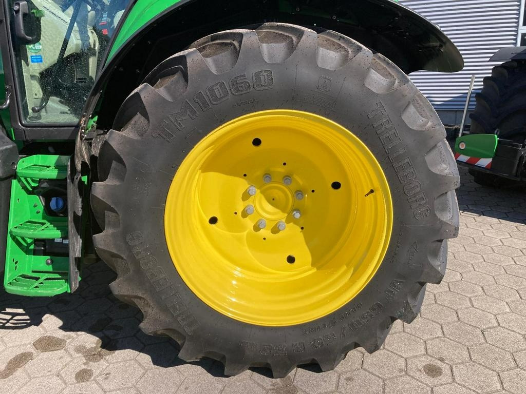 John Deere 6M125 - Traktor: gambar 2 John Deere 6M125 - Traktor: gambar 2