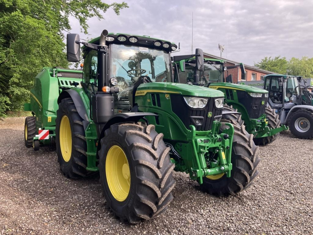 John Deere 6R150 - Traktor: gambar 1 John Deere 6R150 - Traktor: gambar 1