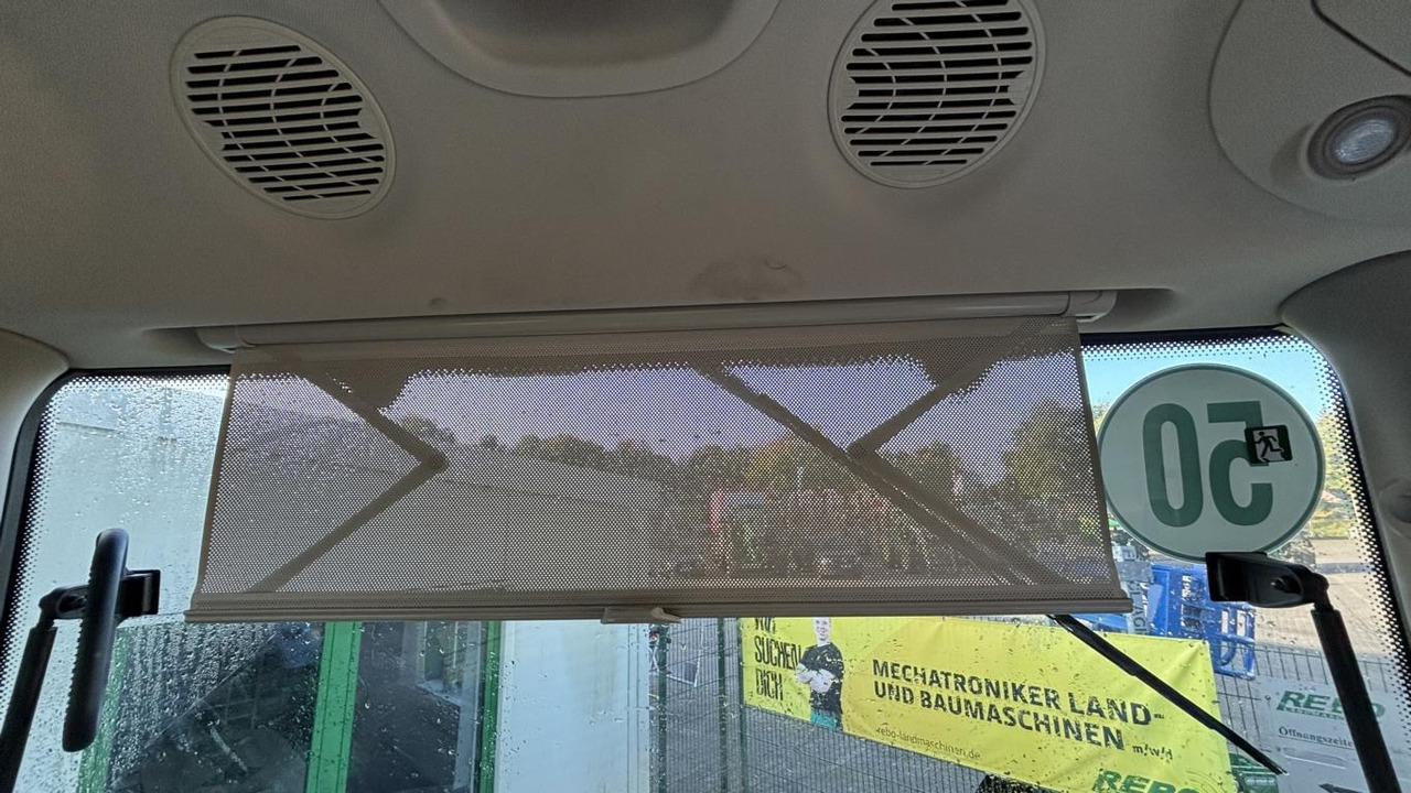 John Deere 6R250 - Traktor: gambar 3 John Deere 6R250 - Traktor: gambar 3