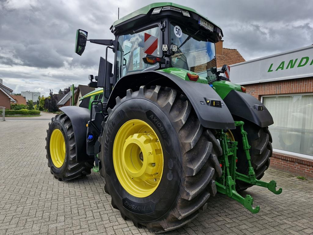 Traktor baru John Deere 7R330: gambar 24