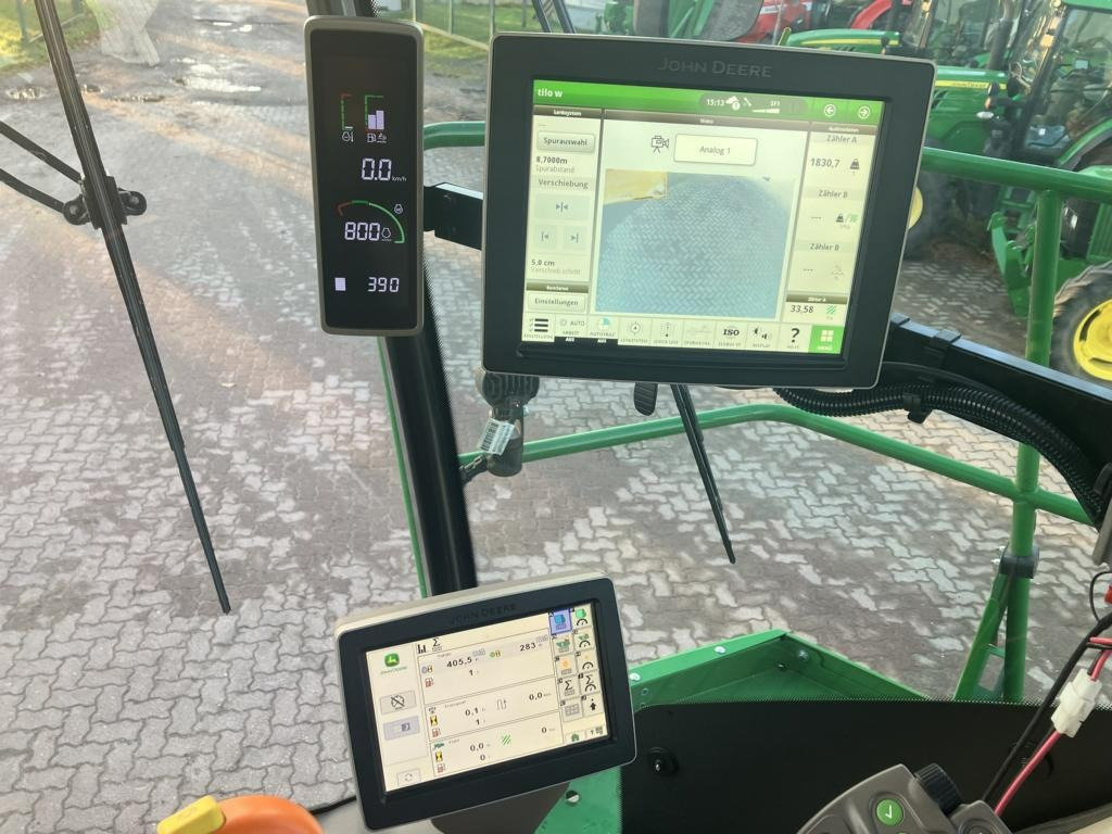 John Deere FELDHÄCKSLER 9900 - Mesin pemanen: gambar 5 John Deere FELDHÄCKSLER 9900 - Mesin pemanen: gambar 5