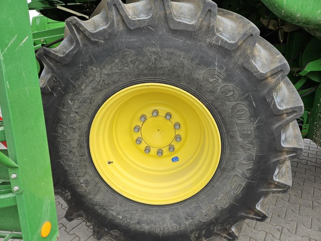 John Deere T560I - Pemanen gabungan: gambar 4 John Deere T560I - Pemanen gabungan: gambar 4