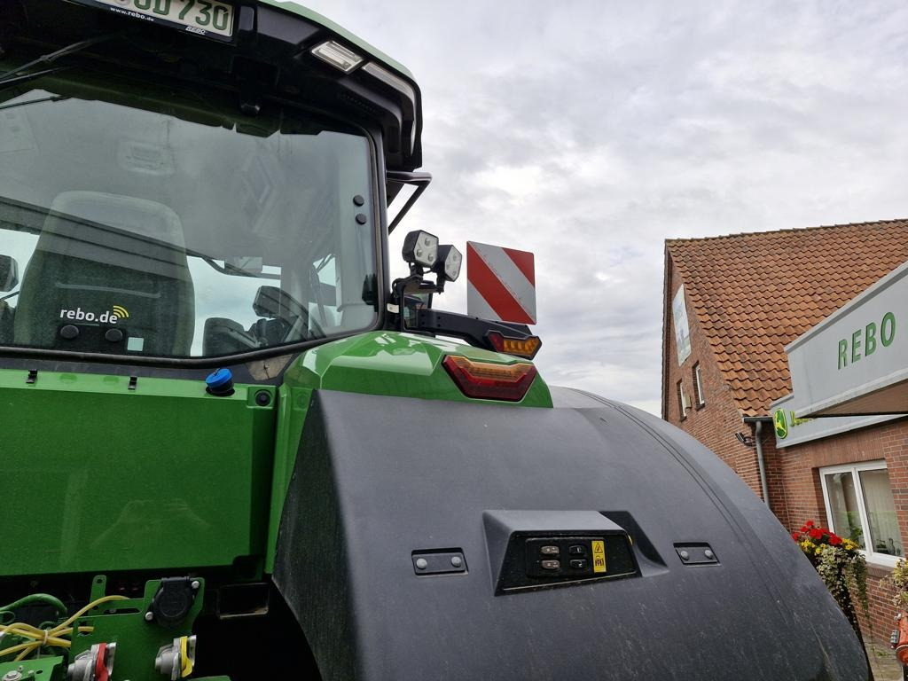 John Deere TRAKTOR 7R330 - Traktor: gambar 3 John Deere TRAKTOR 7R330 - Traktor: gambar 3