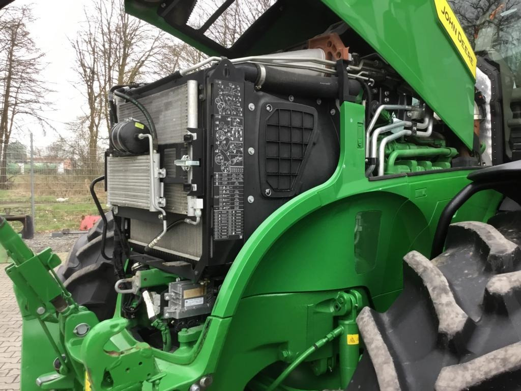 John Deere TRAKTOR 7R330 - Traktor: gambar 4 John Deere TRAKTOR 7R330 - Traktor: gambar 4