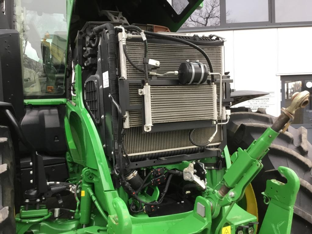 John Deere TRAKTOR 7R330 - Traktor: gambar 3 John Deere TRAKTOR 7R330 - Traktor: gambar 3