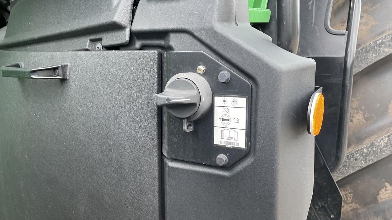 Leasing John Deere TRAKTOR 7R350 John Deere TRAKTOR 7R350: gambar 22 Leasing John Deere TRAKTOR 7R350 John Deere TRAKTOR 7R350: gambar 22