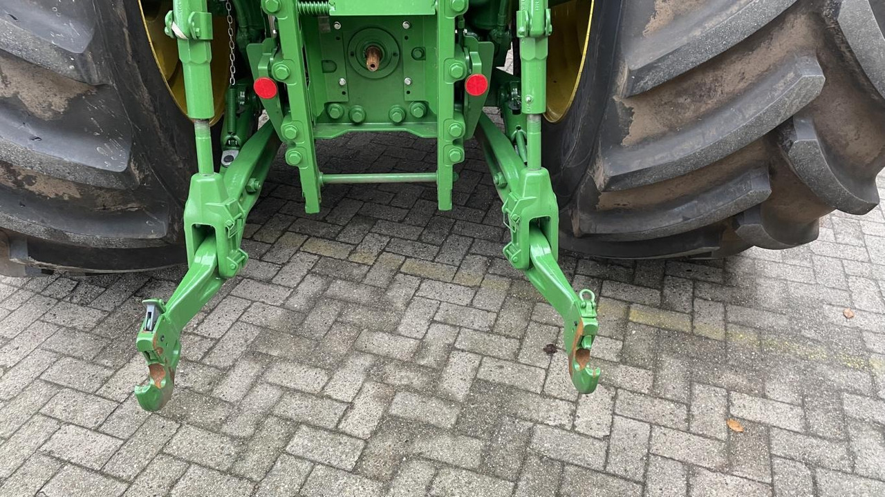 Leasing John Deere TRAKTOR 7R350 John Deere TRAKTOR 7R350: gambar 26 Leasing John Deere TRAKTOR 7R350 John Deere TRAKTOR 7R350: gambar 26