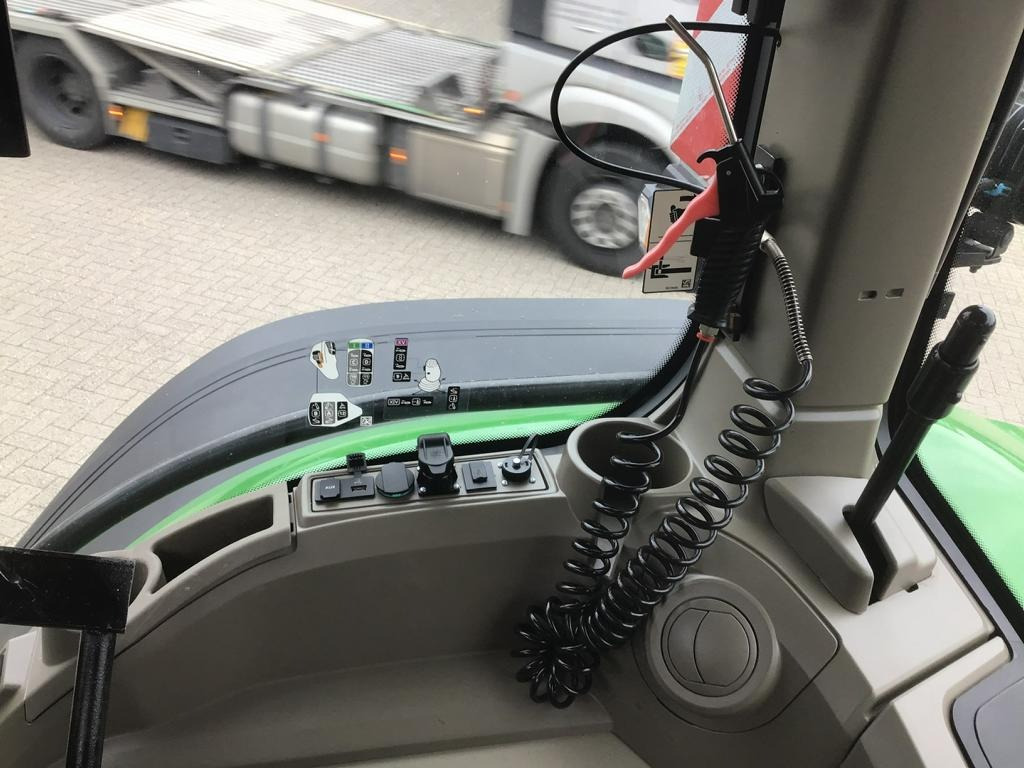 Traktor John Deere TRAKTOR 7R350: gambar 14 Traktor John Deere TRAKTOR 7R350: gambar 14