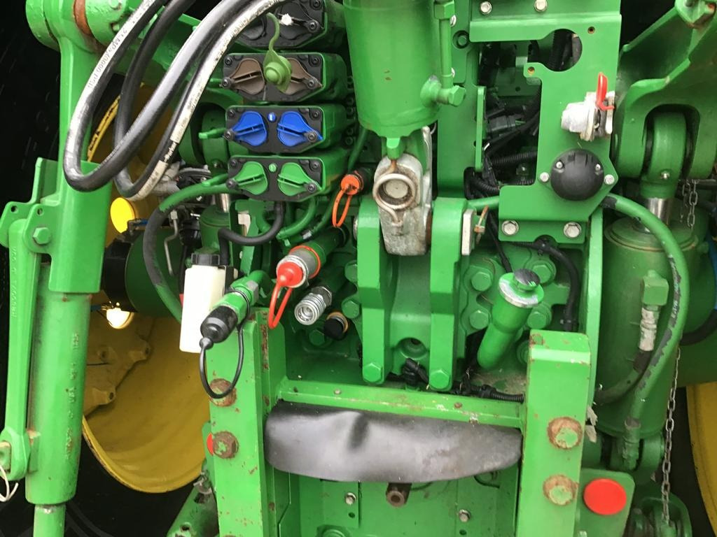 Traktor John Deere TRAKTOR 7R350: gambar 38 Traktor John Deere TRAKTOR 7R350: gambar 38