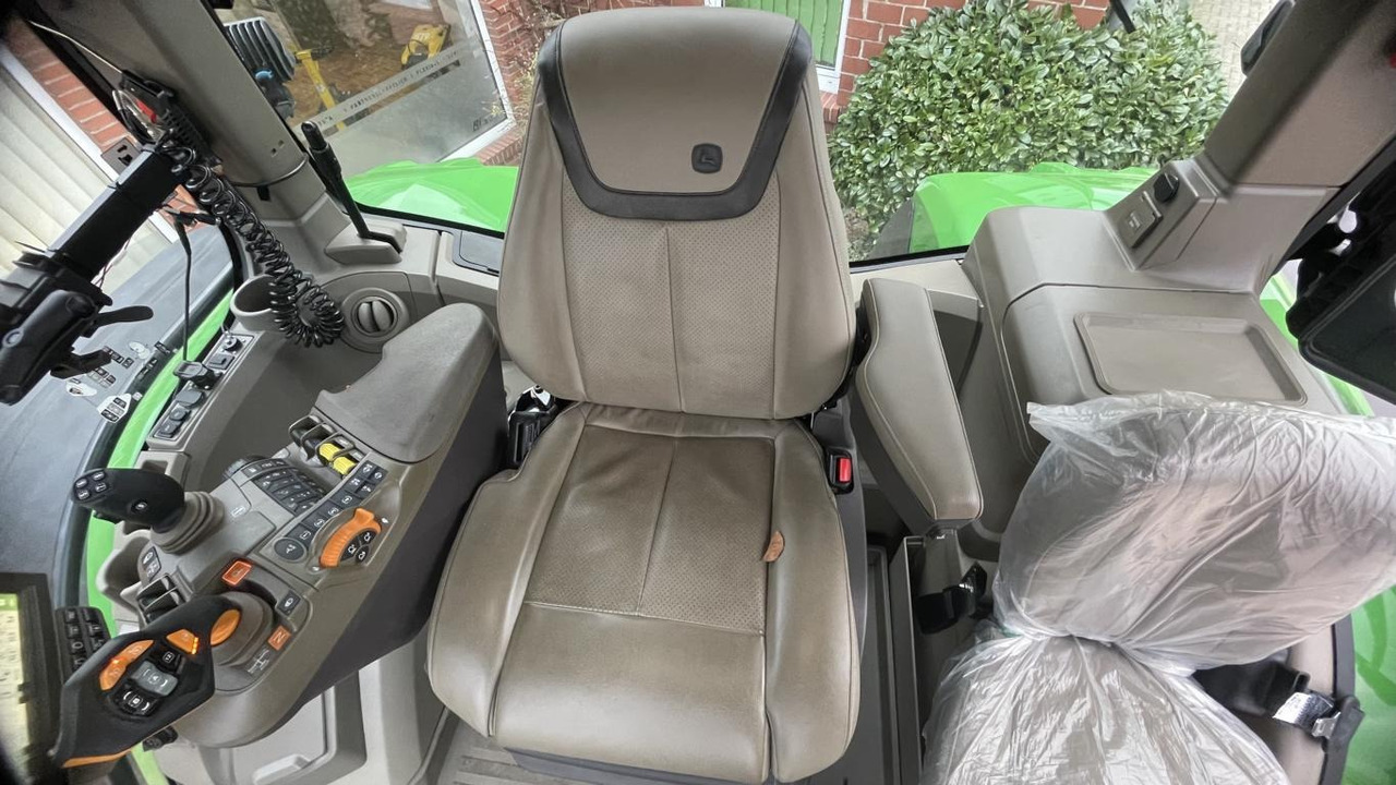 Traktor baru John Deere TRAKTOR 7R350: gambar 18 Traktor baru John Deere TRAKTOR 7R350: gambar 18