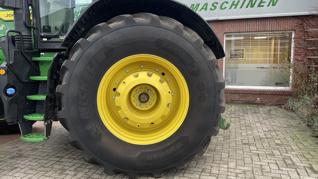 Leasing John Deere TRAKTOR 7R350 John Deere TRAKTOR 7R350: gambar 42 Leasing John Deere TRAKTOR 7R350 John Deere TRAKTOR 7R350: gambar 42