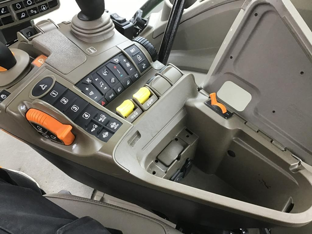 Traktor John Deere TRAKTOR 7R350: gambar 16 Traktor John Deere TRAKTOR 7R350: gambar 16