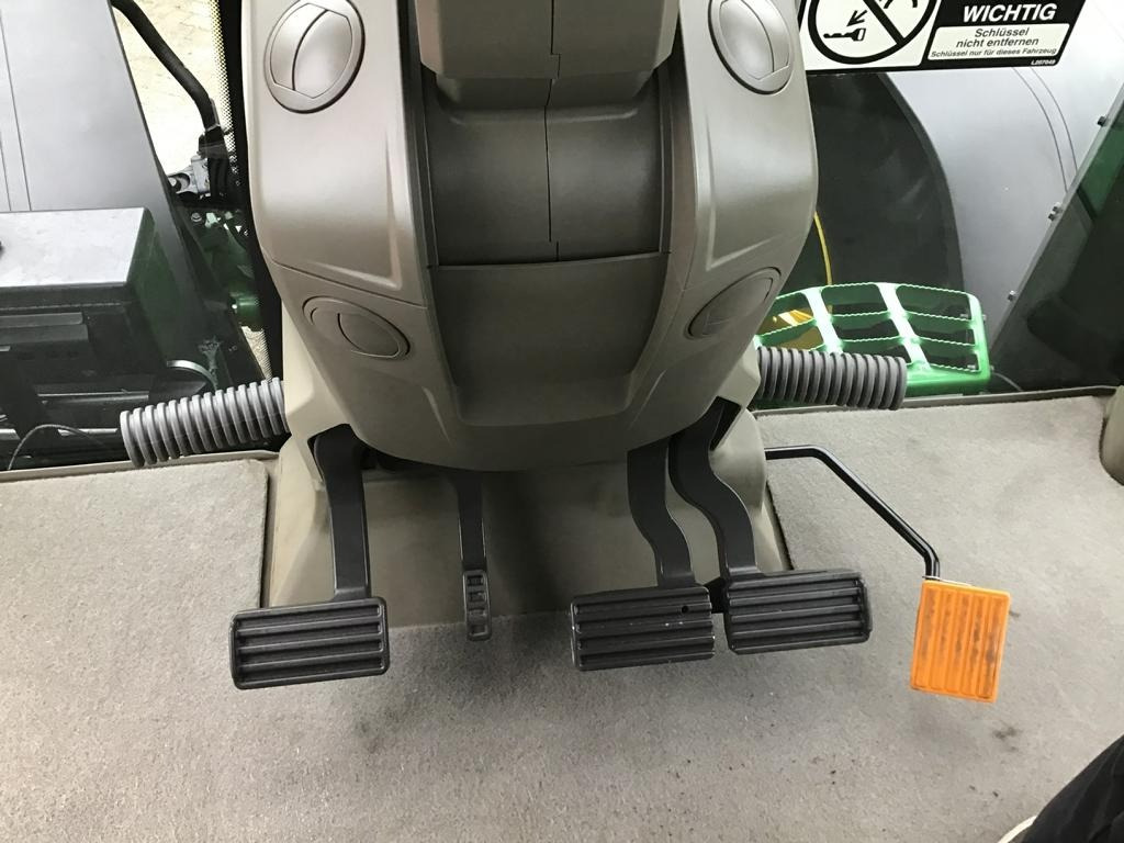 Traktor John Deere TRAKTOR 7R350: gambar 19 Traktor John Deere TRAKTOR 7R350: gambar 19