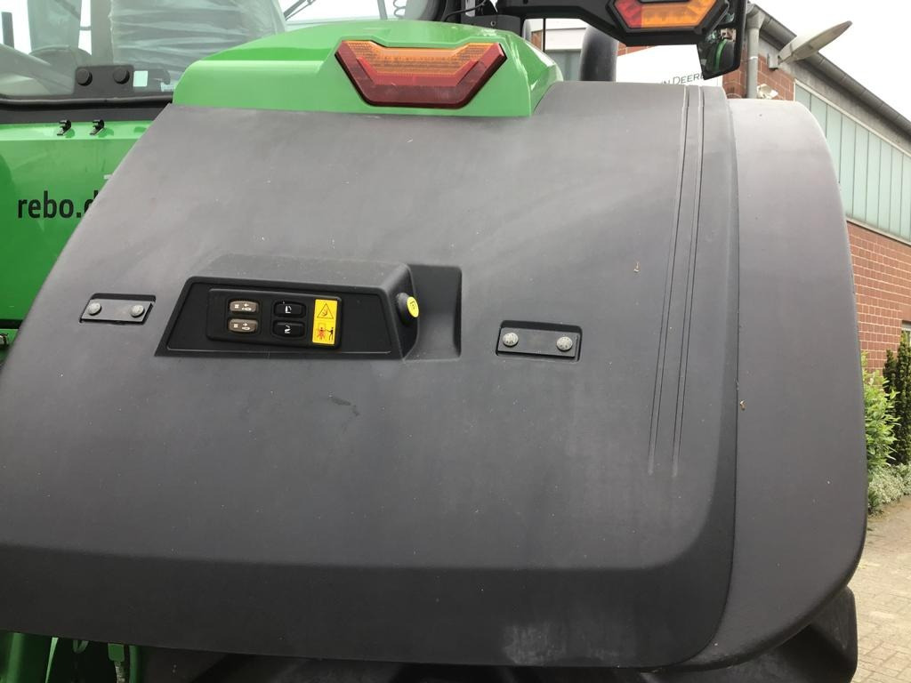 Traktor John Deere TRAKTOR 7R350: gambar 30 Traktor John Deere TRAKTOR 7R350: gambar 30