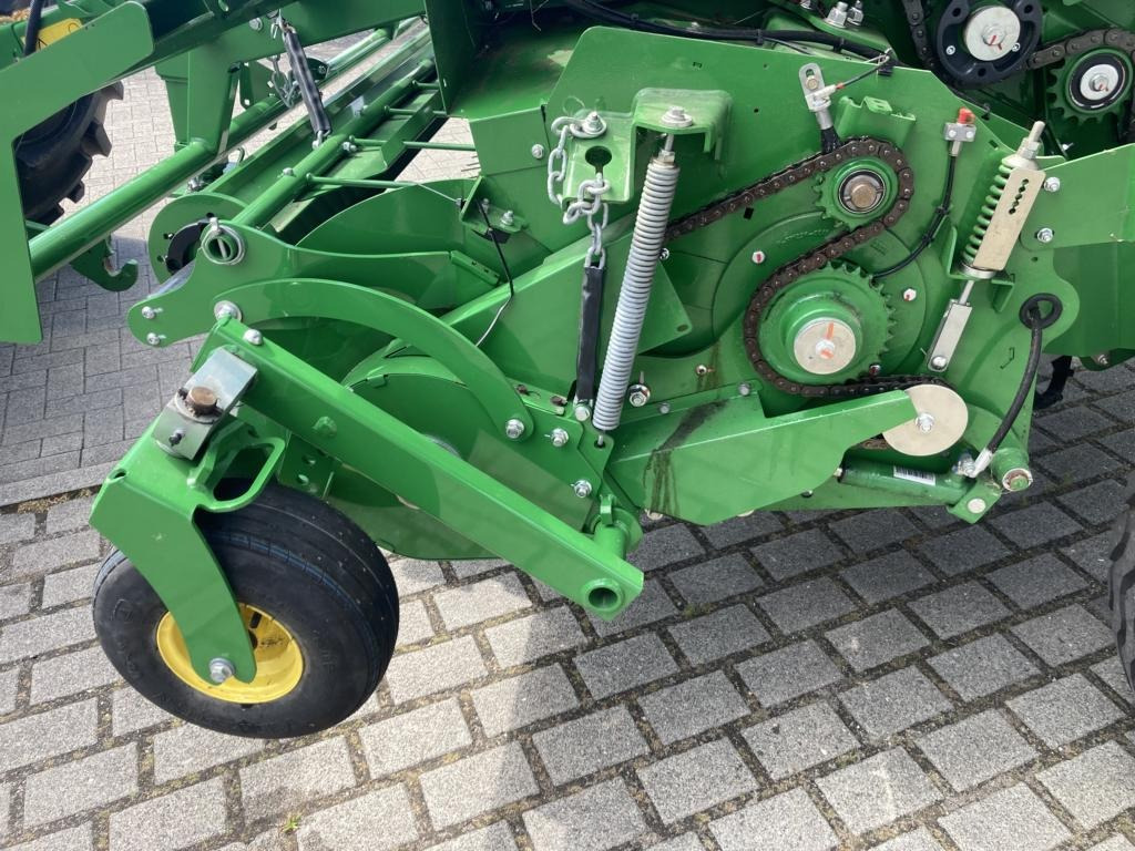 John Deere V461M - Pembungkus bale: gambar 4 John Deere V461M - Pembungkus bale: gambar 4