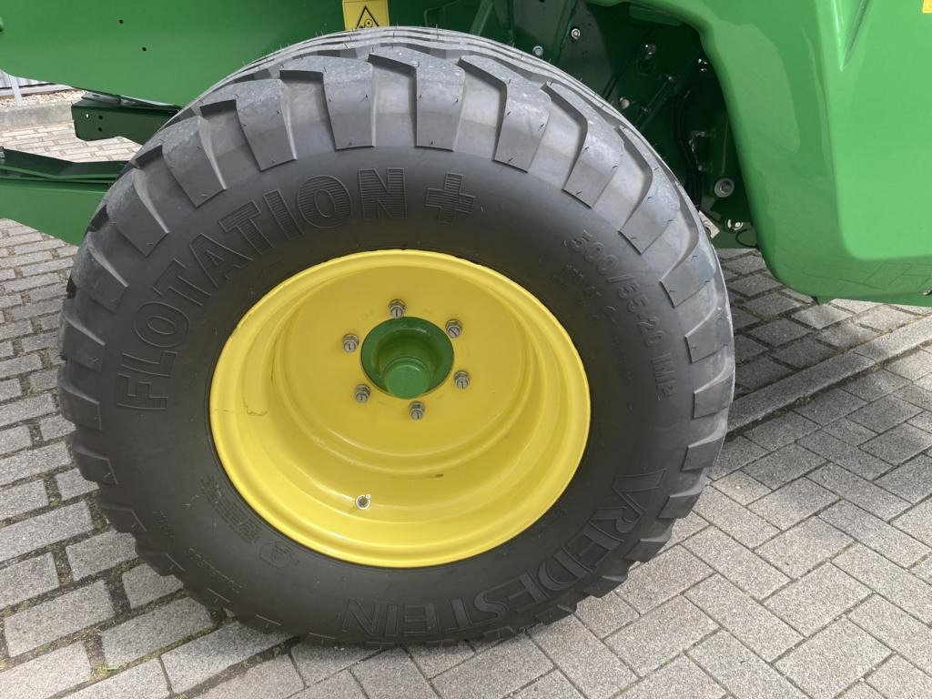 Pembungkus bale John Deere V461M: gambar 10