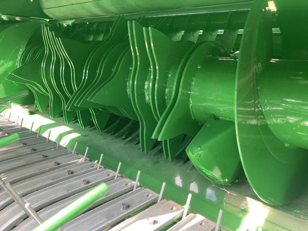 Pembungkus bale John Deere V461M: gambar 7