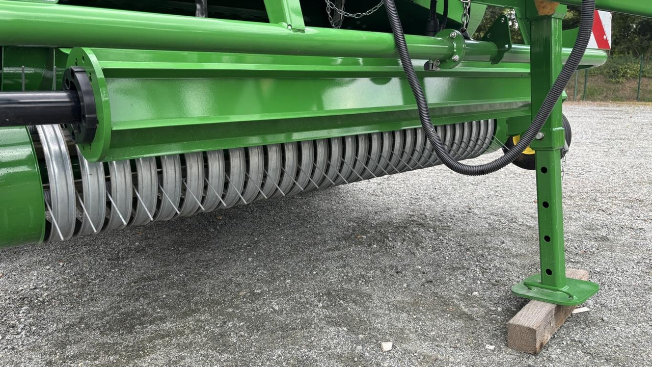 John Deere V461M - PAKET FÜR RUNDBALLENPR - Pembungkus bale: gambar 3 John Deere V461M - PAKET FÜR RUNDBALLENPR - Pembungkus bale: gambar 3